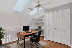 11329 Aristotle Dr, Fairfax, VA 22030 - Photo 20