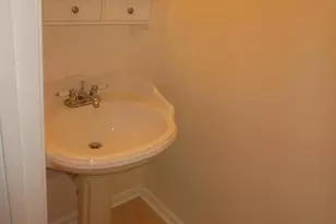 12249 Wye Oak Commons Cir, Burke, VA 22015 - Photo 6