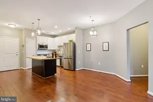 2665 Prosperity Ave, Fairfax, VA 22031 - Photo 4