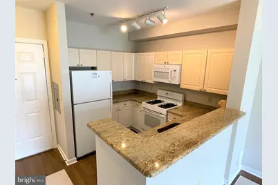 1641 International Drive #417, McLean, VA 22102 - Photo 8