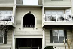 9240 Cardinal Forest Ln, Lorton, VA 22079 - Photo 6