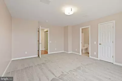 2388 Dakota Lakes Drive, Herndon, VA 20171 - Photo 32
