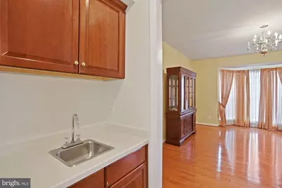 2388 Dakota Lakes Drive, Herndon, VA 20171 - Photo 10