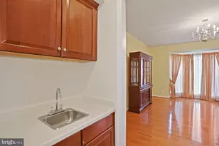 2388 Dakota Lakes Dr, Herndon, VA 20171 - Photo 10