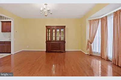 2388 Dakota Lakes Drive, Herndon, VA 20171 - Photo 8
