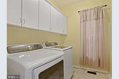 2388 Dakota Lakes Drive, Herndon, VA 20171 - Photo 24