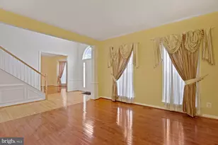 2388 Dakota Lakes Dr, Herndon, VA 20171 - Photo 6