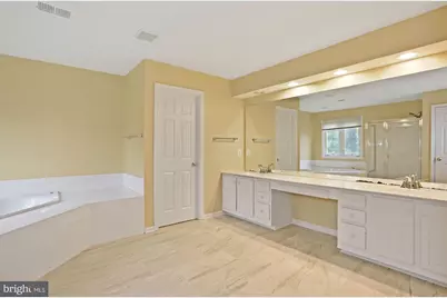 2388 Dakota Lakes Drive, Herndon, VA 20171 - Photo 28