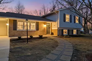 8011 Lynnfield Dr, Alexandria, VA 22306 - Photo 1