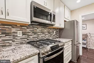 5802 Cove Landing Rd, Burke, VA 22015 - Photo 4