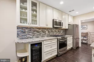 5802 Cove Landing Rd, Burke, VA 22015 - Photo 2