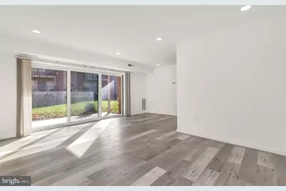 7354 Lee Highway #T2, Falls Church, VA 22046 - Photo 4