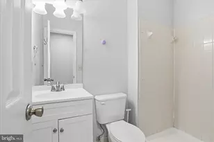 6105 Castletown Way, Alexandria, VA 22310 - Photo 20