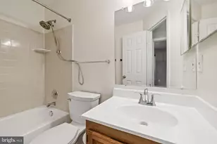 9436 William Kirk Ln, Burke, VA 22015 - Photo 16