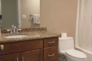 7640 Tremayne Pl, McLean, VA 22102 - Photo 8