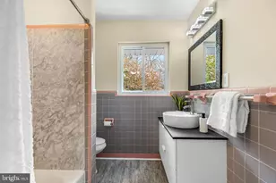 3442 Glen Carlyn Dr, Falls Church, VA 22041 - Photo 32