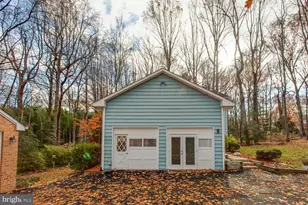 12225 Tall Pines Ct, Fairfax, VA 22030 - Photo 8