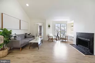 12152 Penderview Terrace, Fairfax, VA 22033 - Photo 6