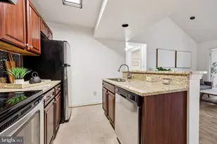 12152 Penderview Terrace, Fairfax, VA 22033 - Photo 12