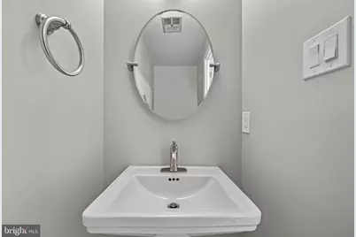 9033 Piney Grove Drive, Fairfax, VA 22031 - Photo 14