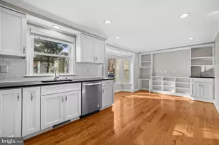 9033 Piney Grove Dr, Fairfax, VA 22031 - Photo 12