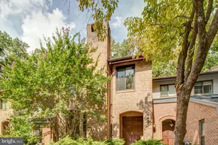 5707 Waters Edge Landing Court, Burke, VA 22015 - Photo 10