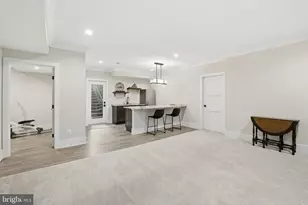 311 Albrecht Cir SW, Vienna, VA 22180 - Photo 38