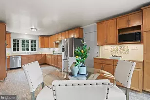 7801 Birnam Wood Dr, McLean, VA 22102 - Photo 10