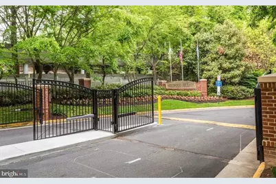 8882 Ashgrove House Lane, Vienna, VA 22182 - Photo 52