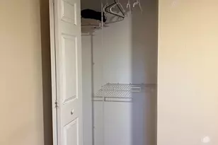 8638 Woodview Dr, Springfield, VA 22153 - Photo 10