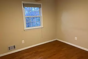 8638 Woodview Dr, Springfield, VA 22153 - Photo 14