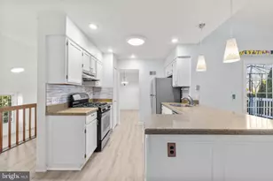 5515 Buggy Whip Dr, Centreville, VA 20120 - Photo 12