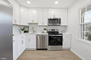 4563 Airlie Way, Annandale, VA 22003 - Photo 2