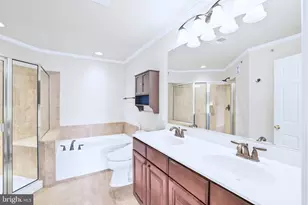 6055 Wicker Ln, Centreville, VA 20121 - Photo 20