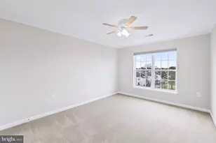 6055 Wicker Ln, Centreville, VA 20121 - Photo 28