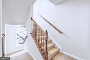 6055 Wicker Ln, Centreville, VA 20121 - Photo 16