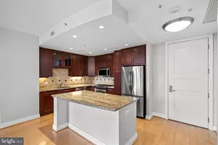 8220 Crestwood Heights Dr, McLean, VA 22102 - Photo 10