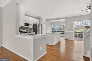 6808 Cedar Loch Ct, Centreville, VA 20121 - Photo 10