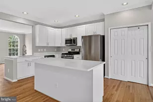 6808 Cedar Loch Ct, Centreville, VA 20121 - Photo 14