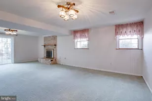 9800 Ceralene Dr, Fairfax, VA 22032 - Photo 28