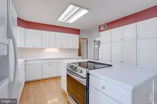 9800 Ceralene Dr, Fairfax, VA 22032 - Photo 18
