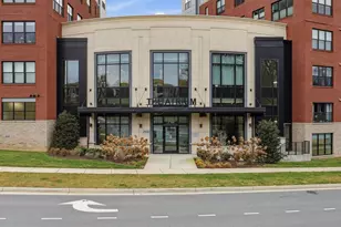 2960 Vaden Dr, Fairfax, VA 22031 - Photo 2