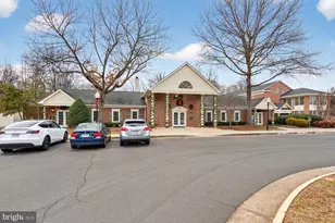 12105 Wedgeway Pl, Fairfax, VA 22033 - Photo 28