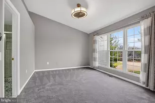 12105 Wedgeway Pl, Fairfax, VA 22033 - Photo 18