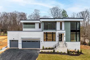 731 Ellsworth Ave, Great Falls, VA 22066 - Photo 1