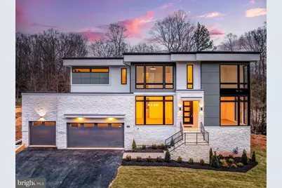 731 Ellsworth Avenue, Great Falls, VA 22066 - Photo 2