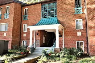 11818 Breton Ct, Reston, VA 20191 - Photo 2