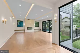 1111 Lakewood Dr SW, Vienna, VA 22180 - Photo 30