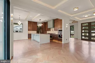 1111 Lakewood Dr SW, Vienna, VA 22180 - Photo 18