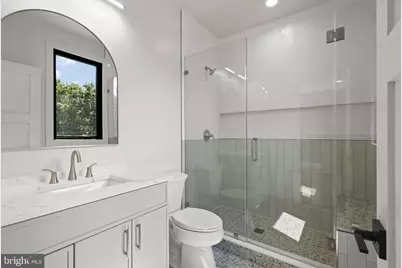 1111 Lakewood Drive SW, Vienna, VA 22180 - Photo 58